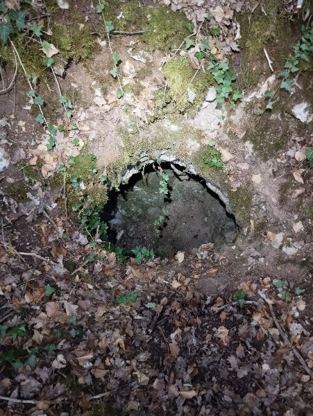 Vue de l'entrée D9 (système de décollements de La Fontenotte)
Fichier manquant